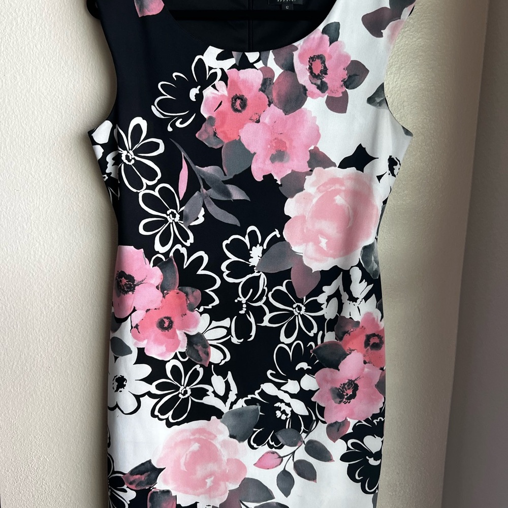 Connected apparel Floral maxi dress